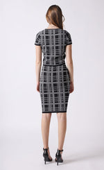 Load image into Gallery viewer, Knit Checked Midi Skirt
