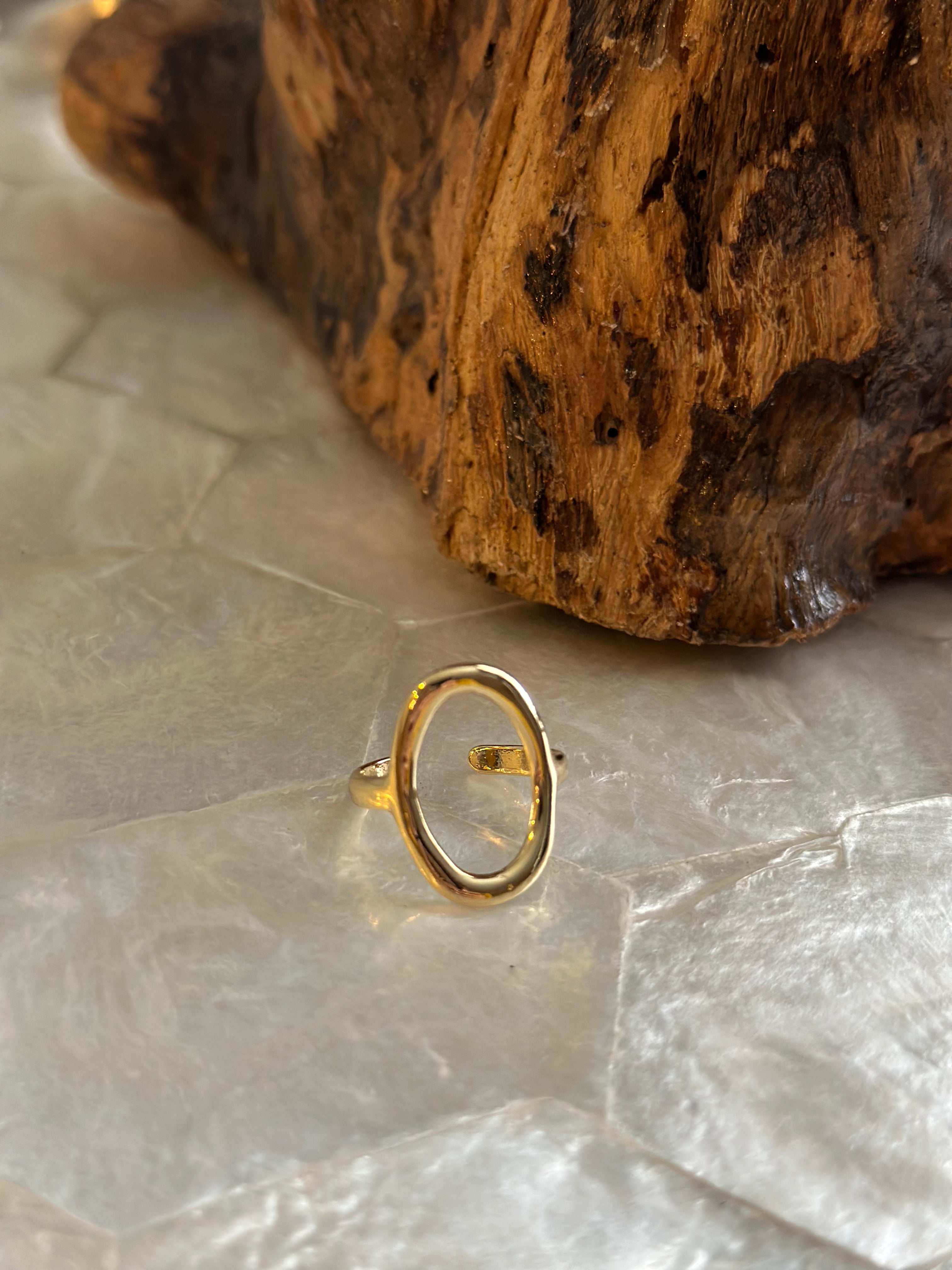 Oval Ring