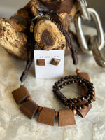 Load image into Gallery viewer, Bead Wood Necklace Set
