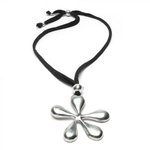 Vestopazzo Flower Jersey Necklace