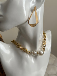 Faux Pearl Necklace