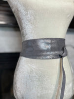 Load image into Gallery viewer, Gold &amp; Silver Leather Belt
