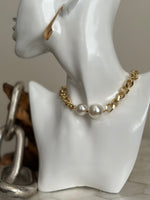 Load image into Gallery viewer, Faux Pearl Necklace
